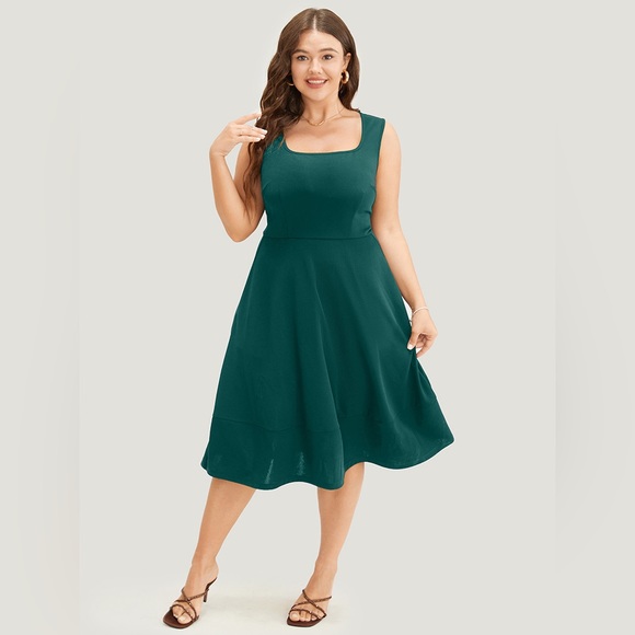 BloomChic Dresses & Skirts - Bloomchic Sleeveless Dress
